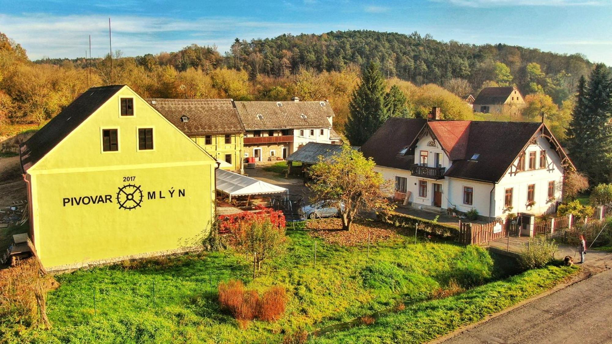 Pivovar Mlyn Štětí Esterno foto